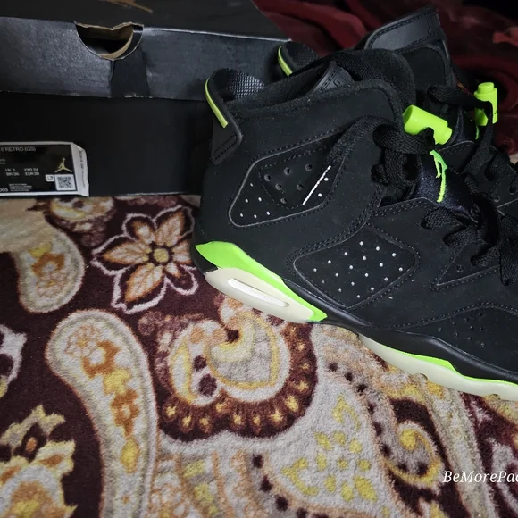 Air jordan 6 retro GS - Picture 3 of 3
